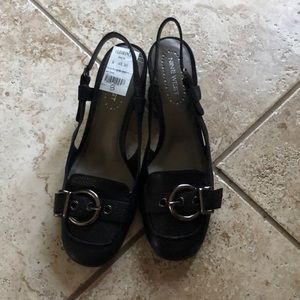 Women’s shoes